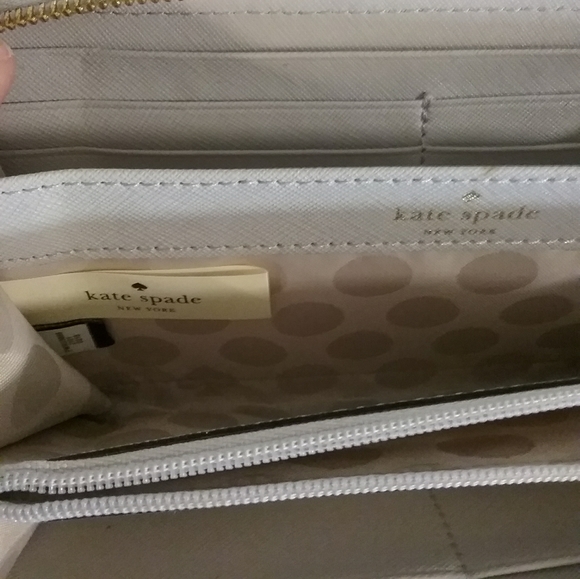 Kate Spade Zippy Wallet - Picture 4 of 7
